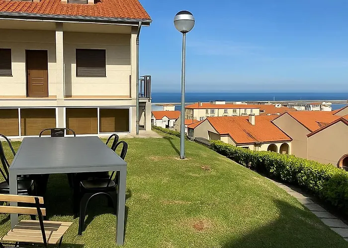 Casa Con Jardin Privado Y Vistas A 2min De La Playa Mogro
