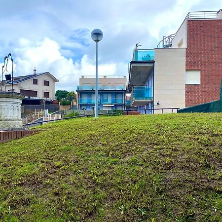Casa Con Jardin Privado Y Vistas A 2min De La Playa *